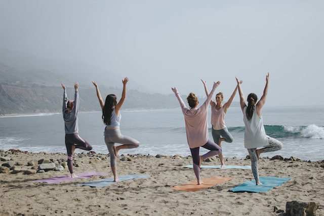 Quels sont les bienfaits du yoga kundalini pour la santé physique et mentale ?